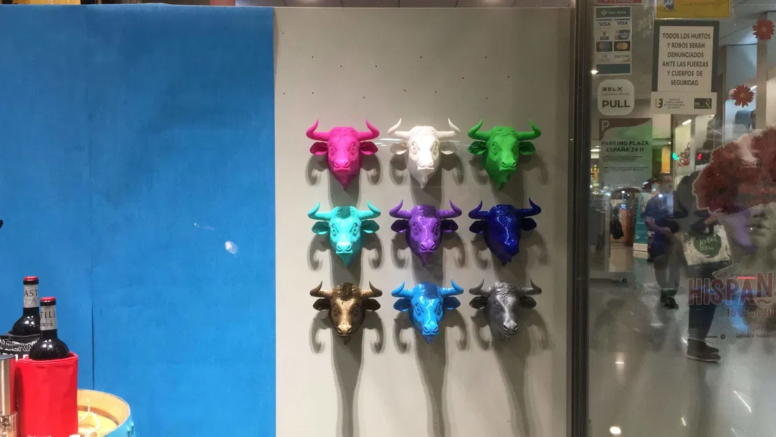 Đầu Bò Gắn Nam Châm - Image 5