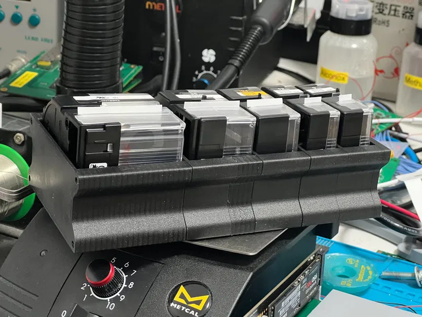 Hộp Đựng Hộp Mực In Nhãn Epson Labelworks - Image 1