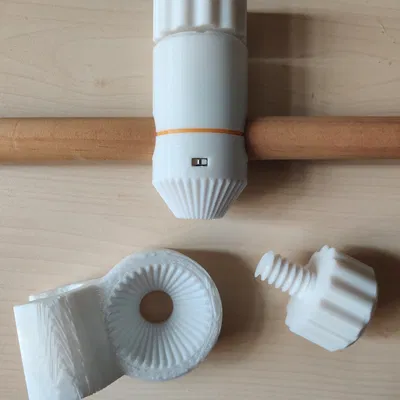 Giá Đỡ Vòi Sen Điều Chỉnh Được