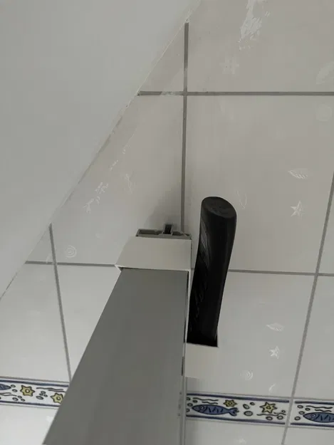 Người giữ chai dầu gội - Image 2