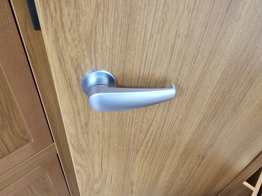 Tay cầm cửa cho tay cầm cửa bu lông vuông 7mm Türknke caravan Knaus - Image 4