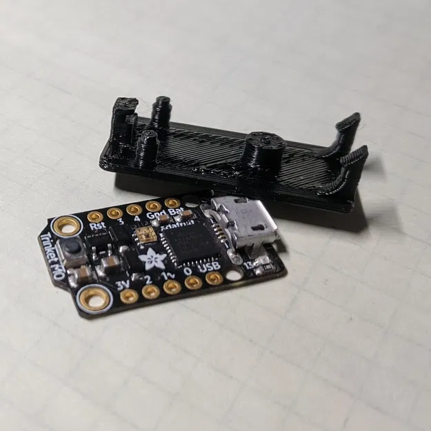 Kẹp Gắn Adafruit Trinket M0 - Image 1