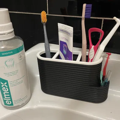 Kệ Đựng Bàn Chải Và Kem Đánh Răng