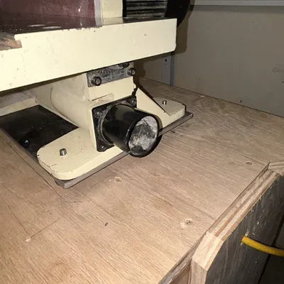 Cổng hút bụi cho máy chà nhám đĩa Shop Fox 12 inch