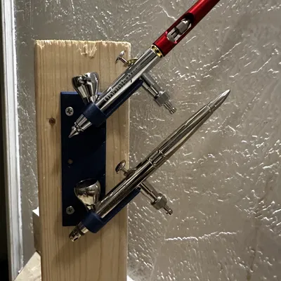 Giá đỡ bình xịt sơn gắn tường - không cần support