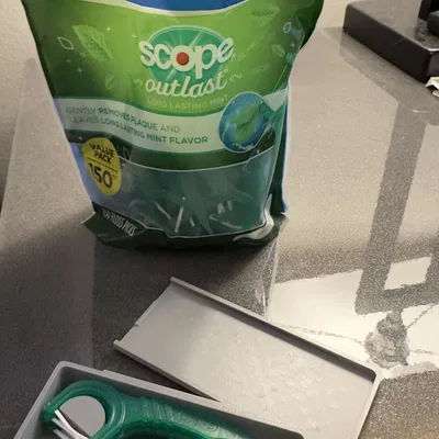 Hộp Đựng Chỉ Nha Khoa Du Lịch Glide