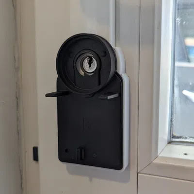 Nuki Khóa Adapter Miếng Đệm Tăng Diện Tích Keo