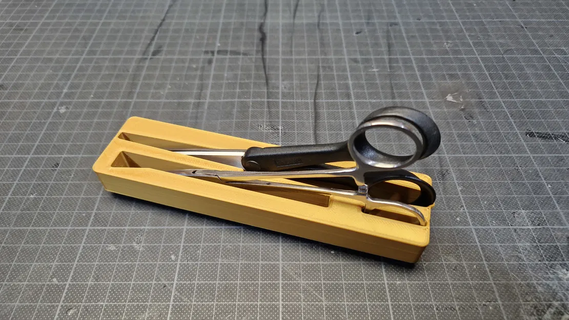 Hộp lưu trữ Gridfinity cho kẹp và kéo - Image 1