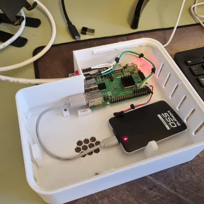 Vỏ NAS cho Raspberry Pi 3 B+ có chỗ cho hai ổ 2.5"