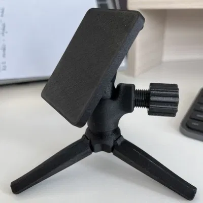 Chân Đế Điện Thoại MagSafe