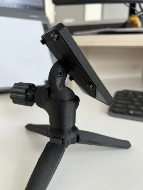 Chân Đế Điện Thoại MagSafe - Image 2