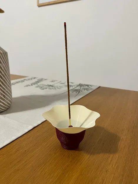 Người giữ hương 2 mảnh - Image 1