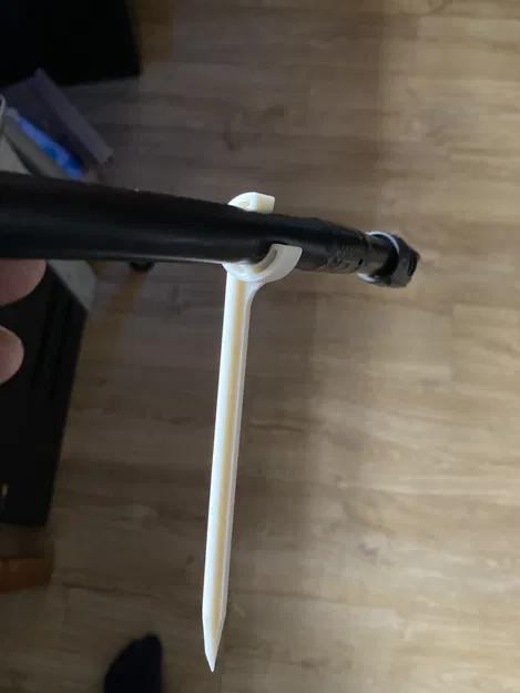 Kệ Giữ Ống Nước Vườn - Image 1