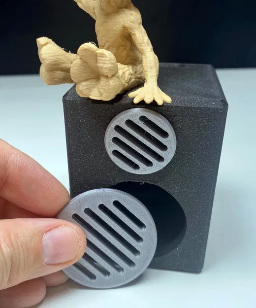 ỐNG HÚN TIỀN HEAVY METAL GROOT Mở Rộng - Image 4