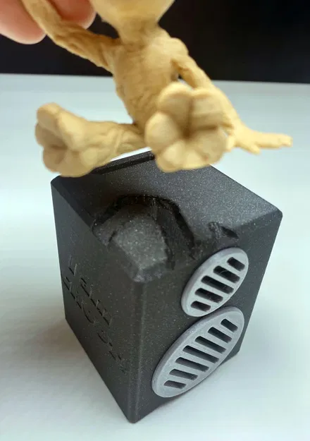 ỐNG HÚN TIỀN HEAVY METAL GROOT Mở Rộng - Image 5