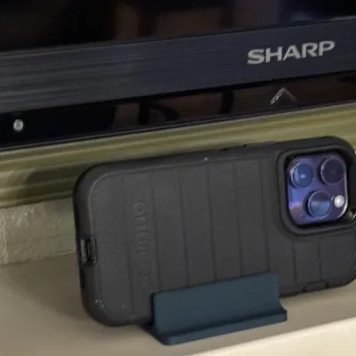 Đứng tối thiểu cho iPhone - Apple TV FaceTime và thu phóng