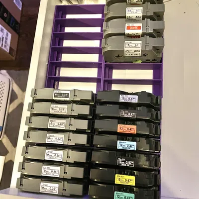 Giá đỡ của người anh em Tz Tz được phối lại cho các kích cỡ đơn lẻ