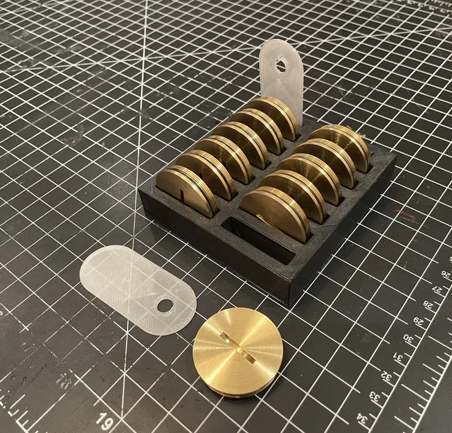 Người sắp xếp cho mũ bảo hộ sàn Legrand - Image 1