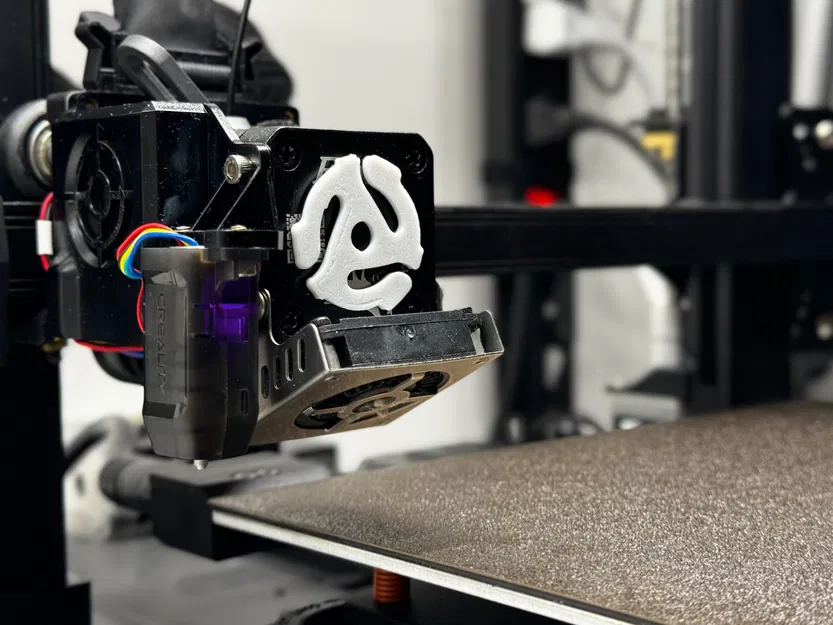 Bộ Hình Dung Trục Chính Đùn 45 RPM - Image 1