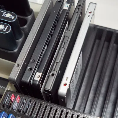 Kệ SSD Dày Đơn Giản