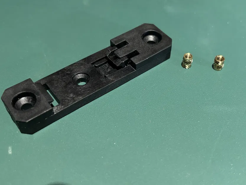 Adapter Gắn Din Rail Cho Ubiquiti Unifi Flex (Cổng Hướng Tới) - Image 2