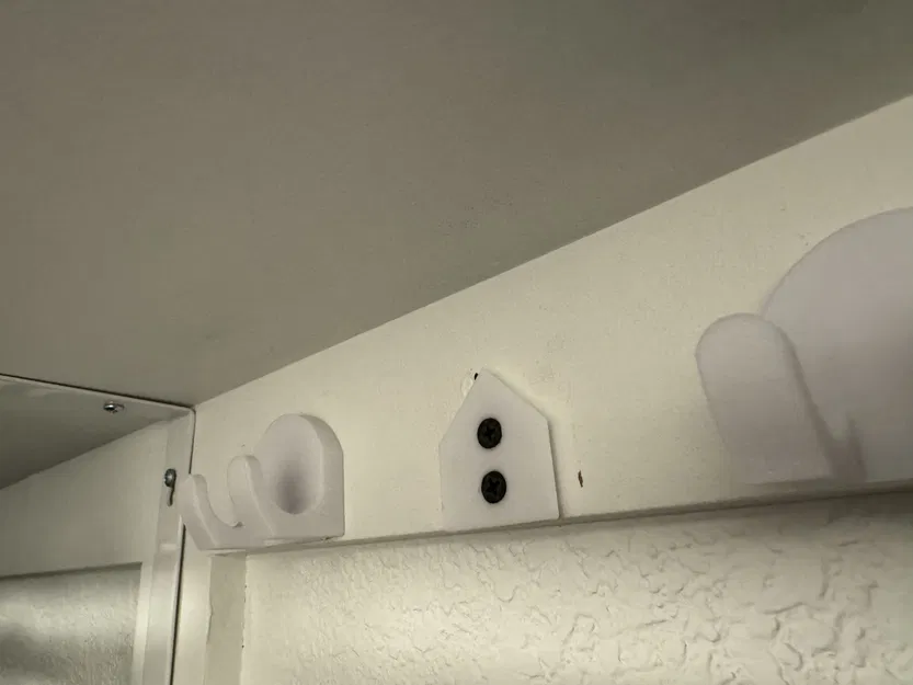 Móc Treo Quần Áo Âm Ốc Vít - Image 2