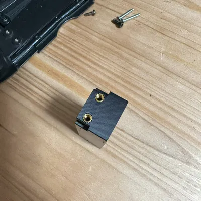 Pát Cabin Xe Tải Tamiya MB Actros (Sửa Lỗi Ren)