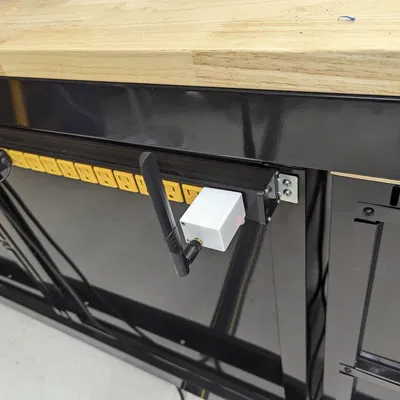 Hộp đựng ESP32 kèm nguồn AC/USB