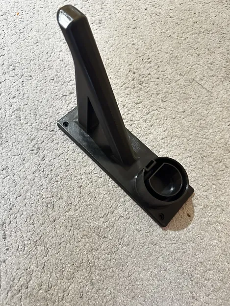 Giá Treo Phích Cắm và Dây Sạc Xe Điện - Image 1