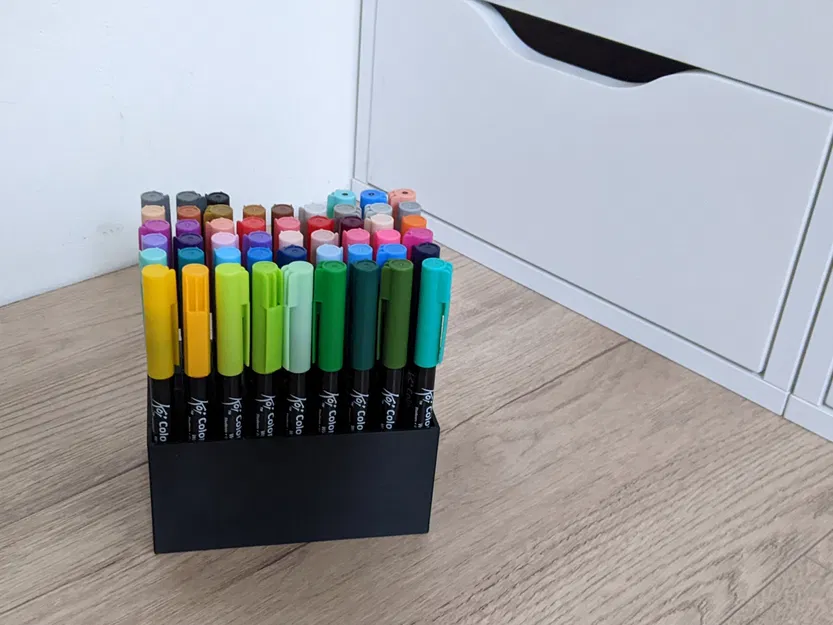 Chỗ Cắm Bút Cho 54 Cây Bút Màu Sakura Koi - Image 1