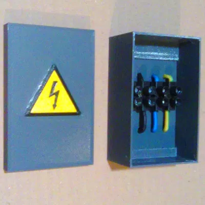 Chìa khóa giấu trong hộp điện giả