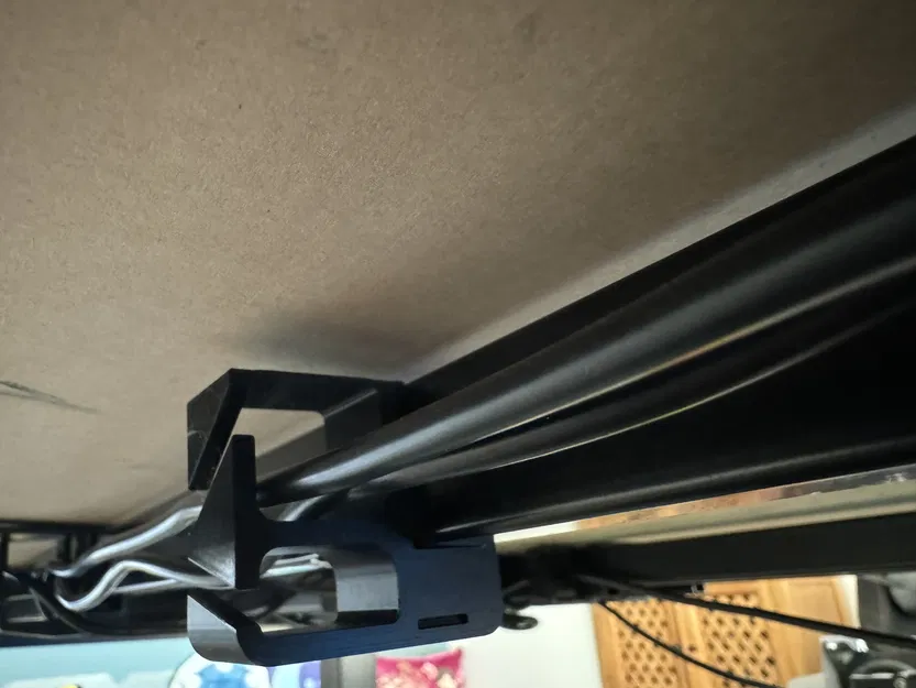 Kẹp Quản Lý Dây Cáp Flexispot - Image 1