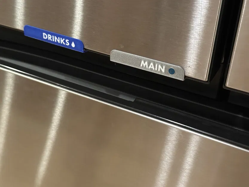 Tay nắm cửa chính tủ lạnh Samsung Bespoke - Image 1