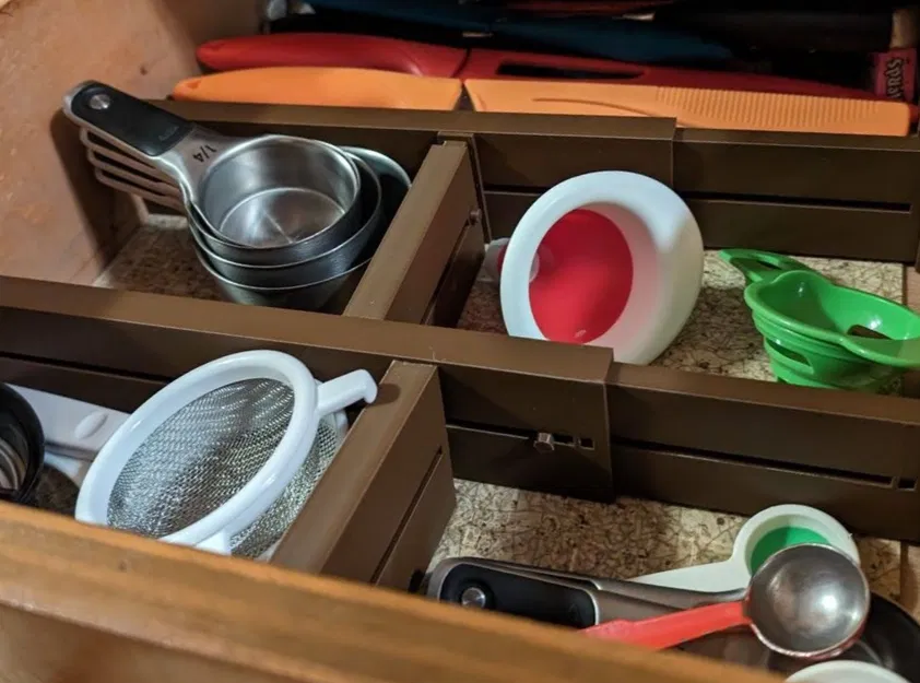 Vách Ngăn Ngăn Kéo Có Thể Mở Rộng / Bộ Sắp Xếp Điều Chỉnh Được - Image 1