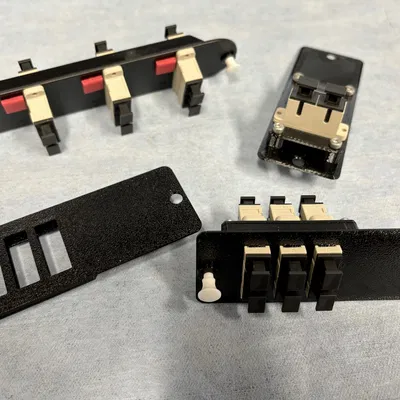 Khay Corning CP06-xx sang FS.com / Panduit