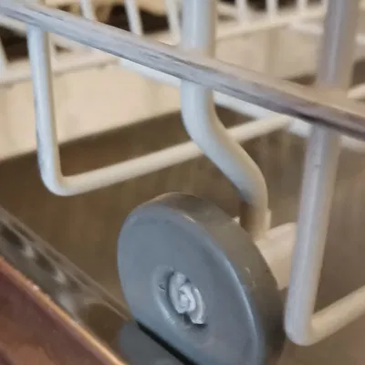 Chốt Bánh Xe Rổ Máy Rửa Chén