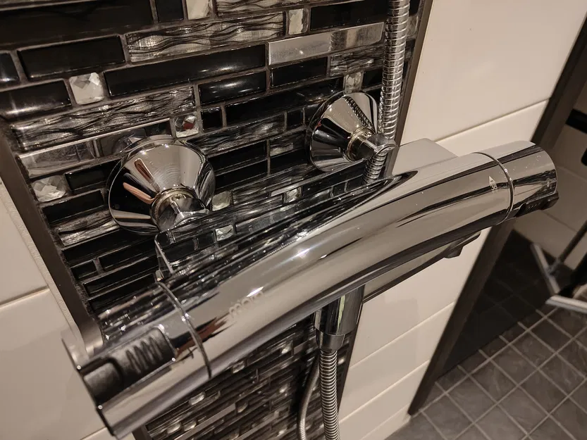 Kệ xà bông có lỗ thoát nước - Image 4