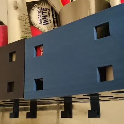 CubiShower: Kệ phòng tắm và móc treo khăn