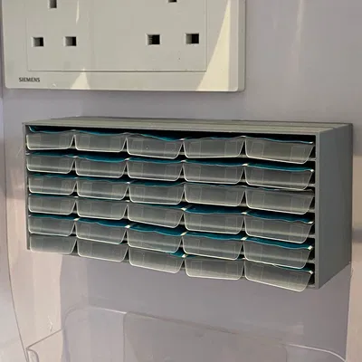 Hộp Đựng Kính Áp Tròng 6 Tầng Tiện Lợi