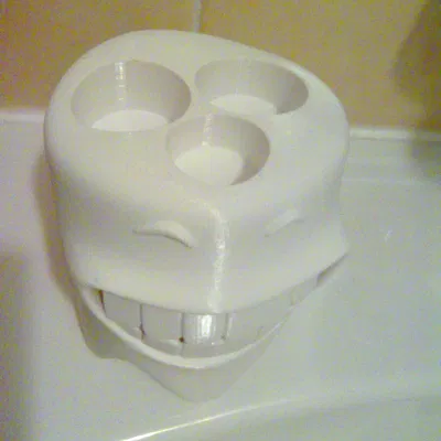 Kệ Đựng Tuýp Kem Đánh Răng / Toothpaste holder