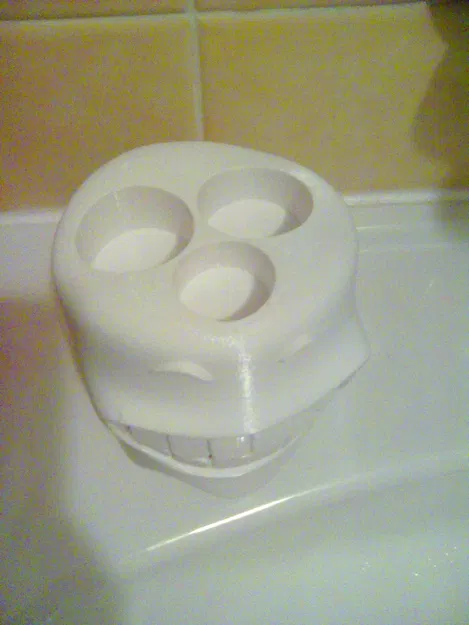 Kệ Đựng Tuýp Kem Đánh Răng / Toothpaste holder - Image 3