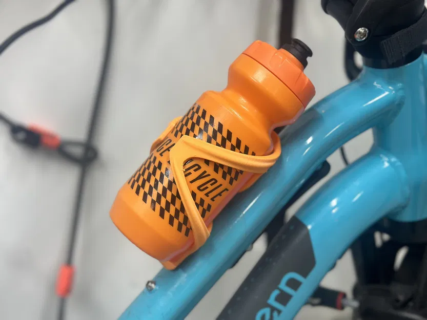 Giá treo lồng chai xe đạp đơn giản - Image 2