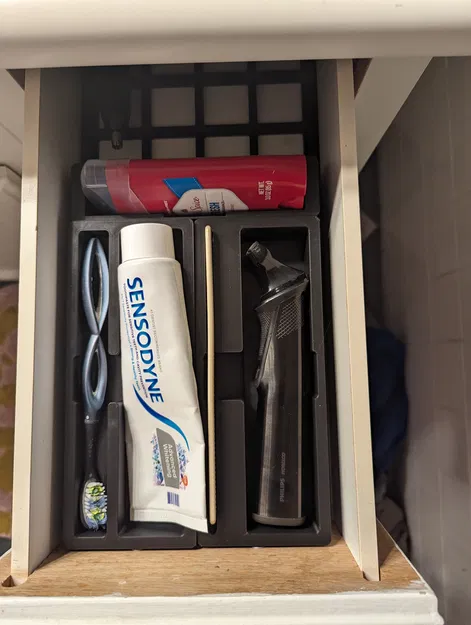 Gridfinity - Máy cạo râu MG9370 và Lược - 5x2x6 - Image 3