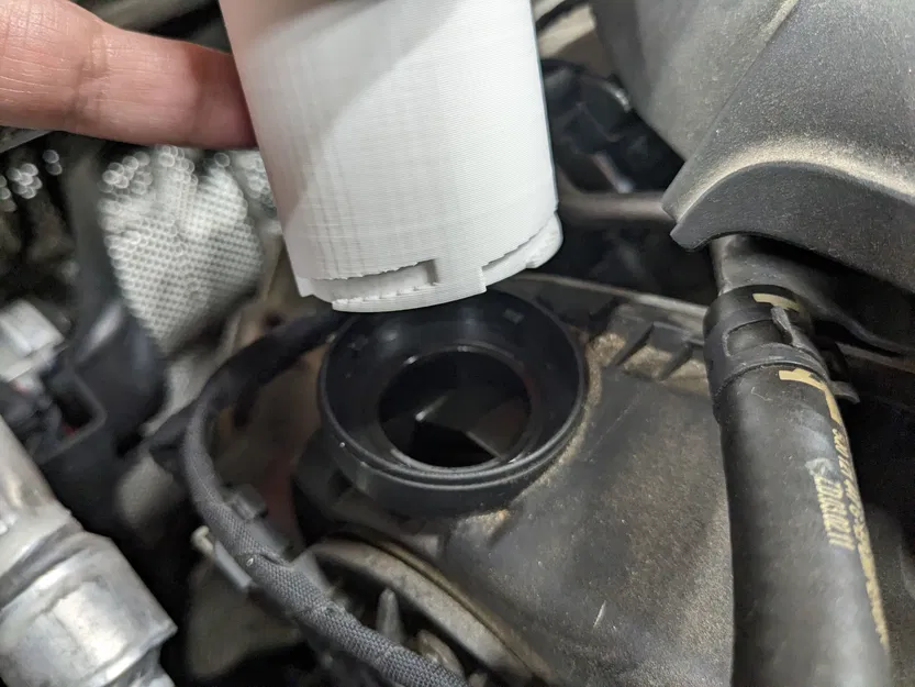 Phễu dầu VW xoay khóa - Image 3