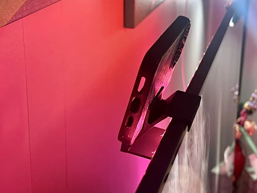 Ngàm Camera iPhone Continuity Cho Apple TV FaceTime Trên TV Samsung QN90B - Image 3