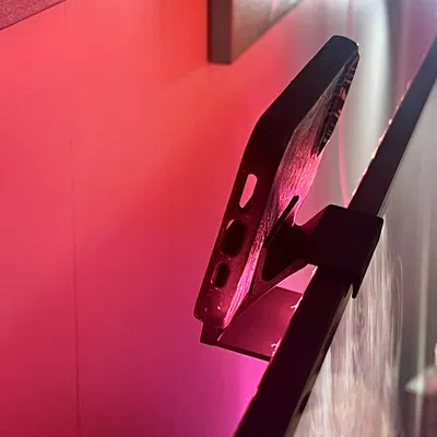 Ngàm Camera iPhone Continuity Cho Apple TV FaceTime Trên TV Samsung QN90B