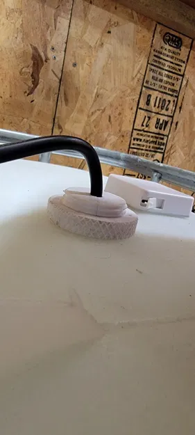 Kẹp Treo Dây/Ống Bể Chứa Nước - Image 1