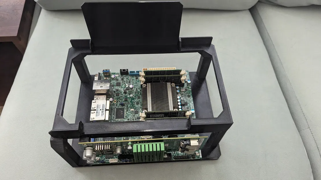 Khay NAS ITX Siêu Ngắn Sâu 4U(ish) - Image 1