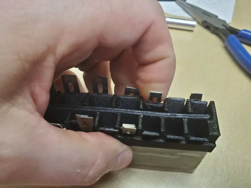 Hộp Đựng Lưỡi Dao Thay Thế Xacto - Image 7