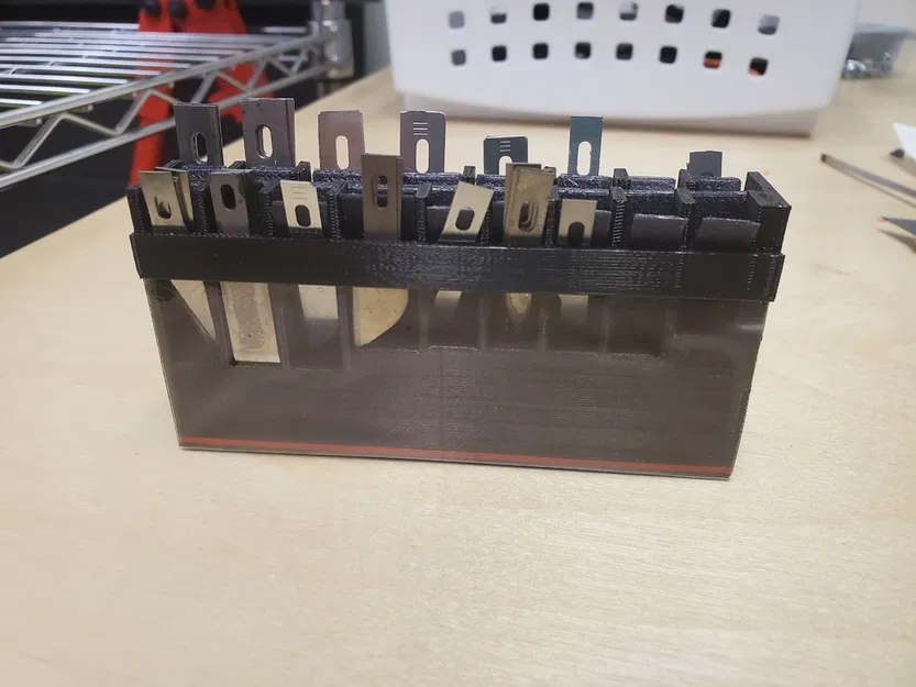 Hộp Đựng Lưỡi Dao Thay Thế Xacto - Image 8